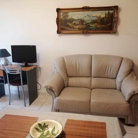 Gallery Suites "Athina" Meszolóngi Kültér fotó