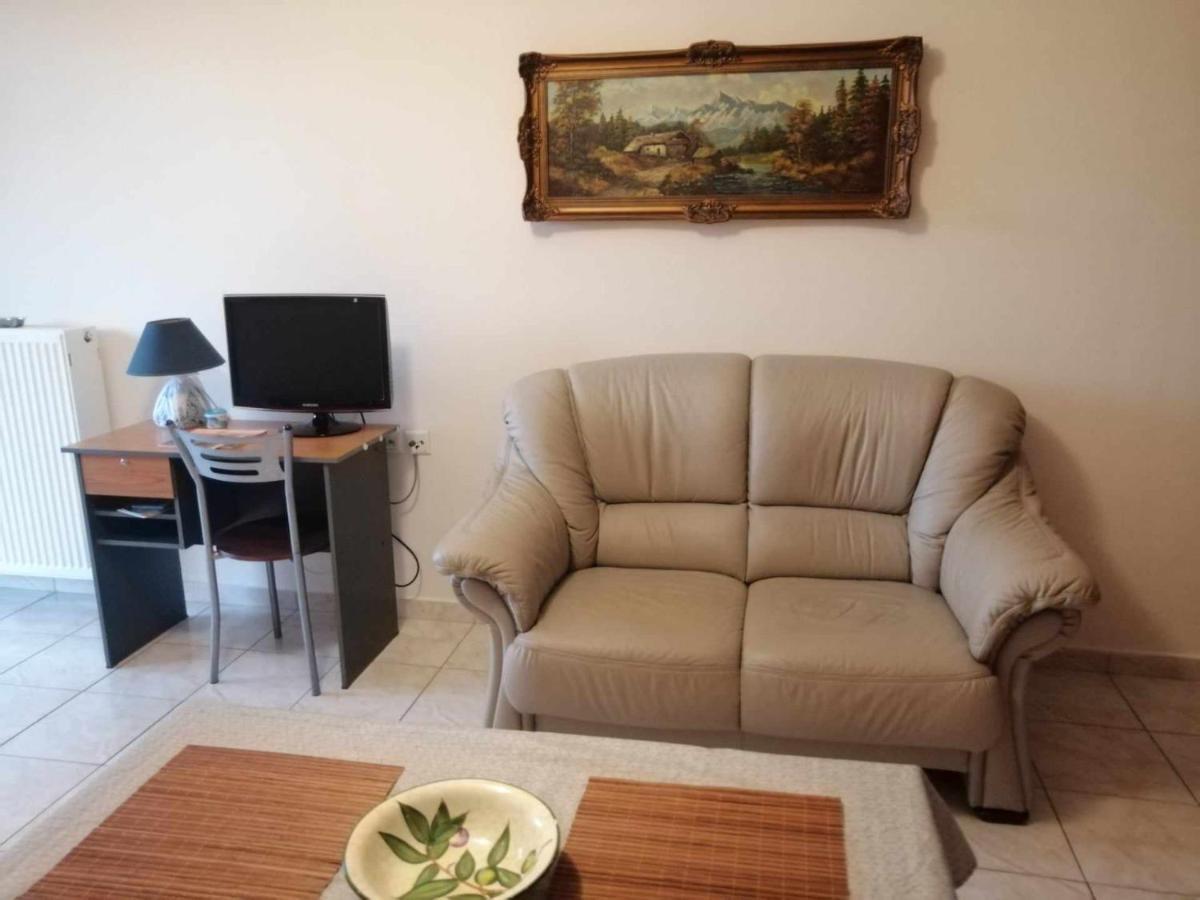 Gallery Suites "Athina" Meszolóngi Kültér fotó